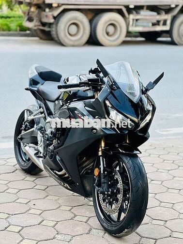 Mạnh Hà Motor bán CB650R 2021 full đồ siêu đẹp