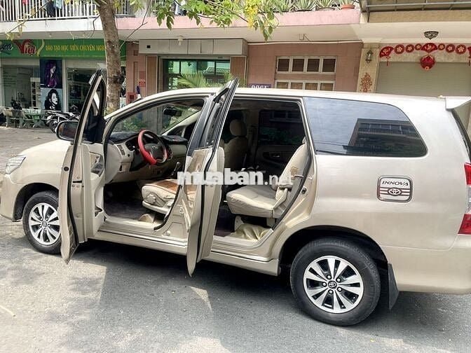 Toyota Innova 2016 2.0E xe gia đình Zin chính chủ