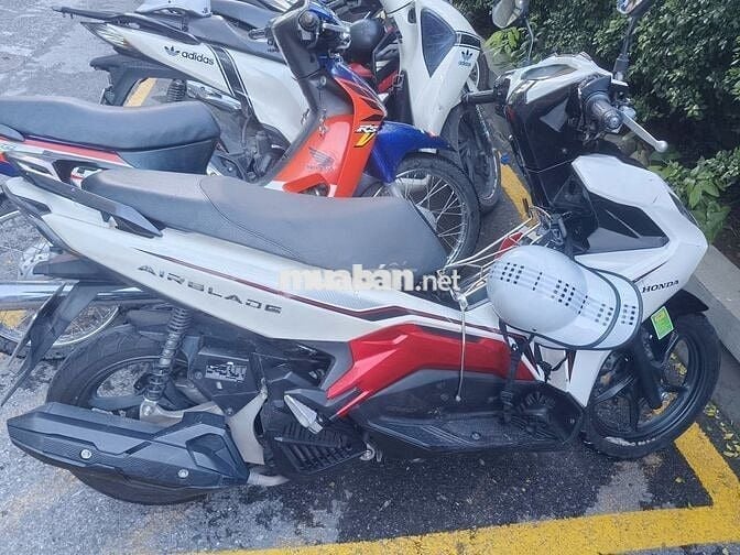 Bán xe air blade khoá từ smart key Hà Nội trắng đỏ