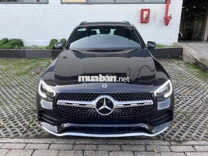 Mercedes Benz GLC300 2022 - xe lướt chính hãng