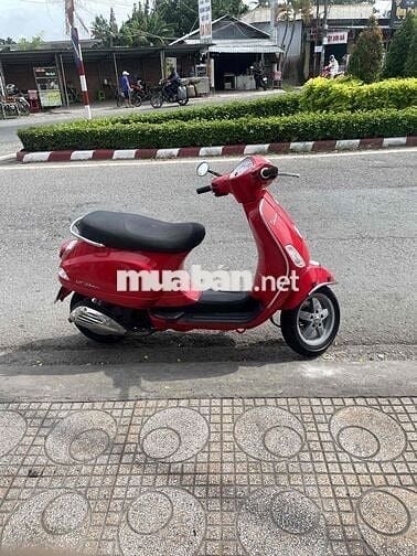 Thanh lí nhanh xe Vespa LX125 2013