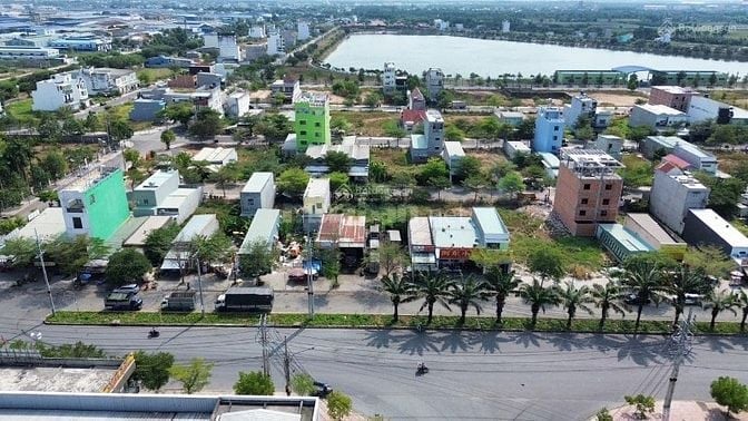5 x 26 Liền kề CÔNG VIÊN - Xây dựng tự do - GIÁ MỀM khu vực BÌNH CHÁNH
