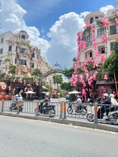Bán nhà mặt tiền 5x20m,4lầu Phan Văn Trị khu Cityland buôn bán sầm uất