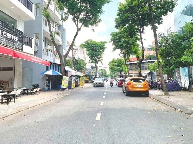 Bán nhà đẹp MT Lê Trung Nghĩa, Q. Tân Bình, khu K300