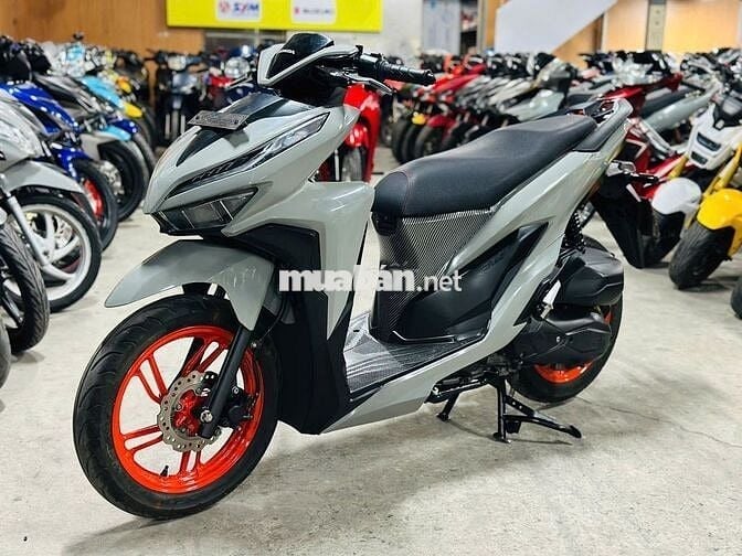 XE MÁYTHANH TÙNG_VARIO 150 XÁM XI MĂNG MÁY ZIN
