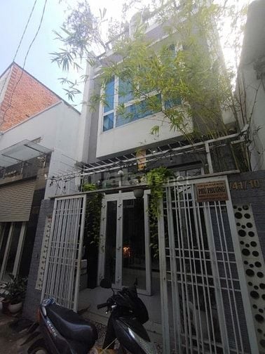 Bán nhà riêng tại Đường T8, 5,5 tỷ, 44m2, 3PN, 4WC, nhiều tiện ích