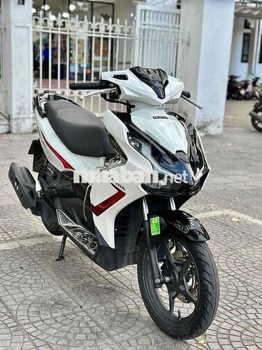 Bán xe AB 8/2021 màu trắng