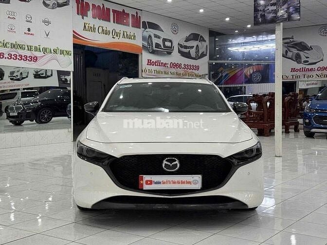 Mazda 3 2.0L Signature Premium -SX2021