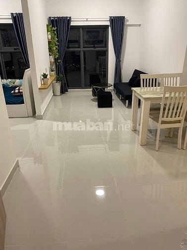 Cho thuê căn hộ tầng 24 view landmark81, tháp bút, căn góc giá 8,5tr