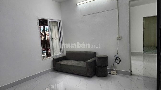 Cho thuê căn hộ tập thể Hào Nam - Vũ Thạnh 