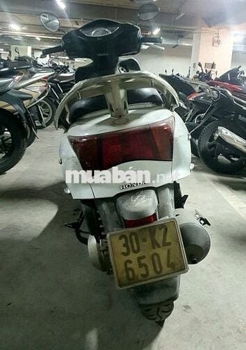 Cần bán xe Lead 2009 màu trắng, chạy mượt