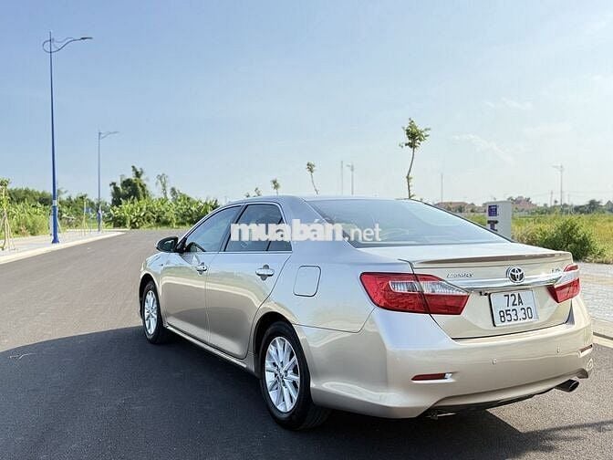 Toyota Camry 2014 2.0E - 90 km