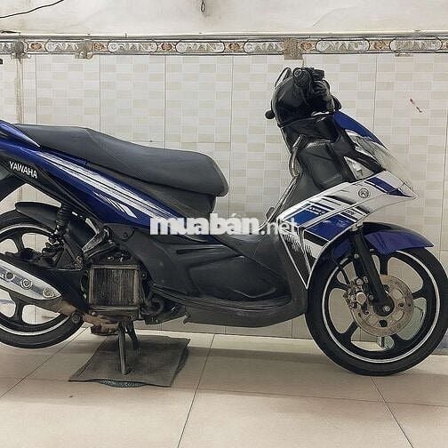 Nhà dư chiếc tay ga