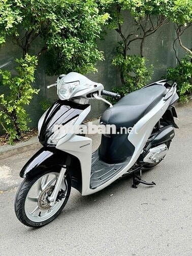vision 2016 bạc đen bstp chính chủ
