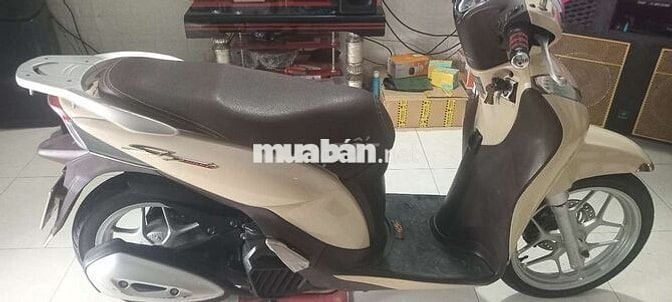 Xe zin máy cưc êm và mąnh moi chay 38000km