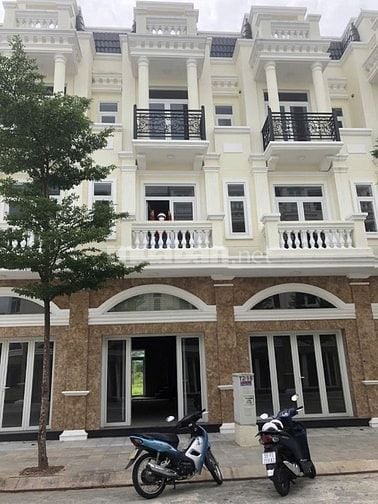 Bán Nhà : Tân Đông Hiệp - Dĩ An - Tp.HCM. dt:4x15m, trệt, 2 lầu