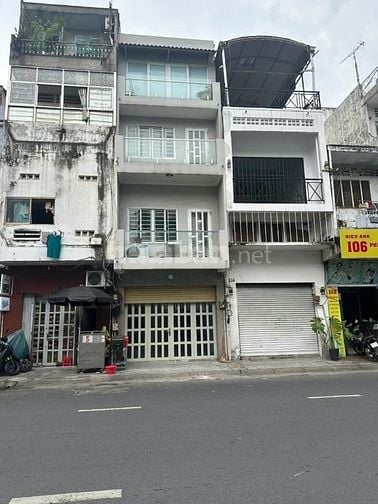 Cho thuê nhà mặt tiền Trần Phú, P.4, Quận 5, 3,8x12m, 2,5 lầu, 4 WC