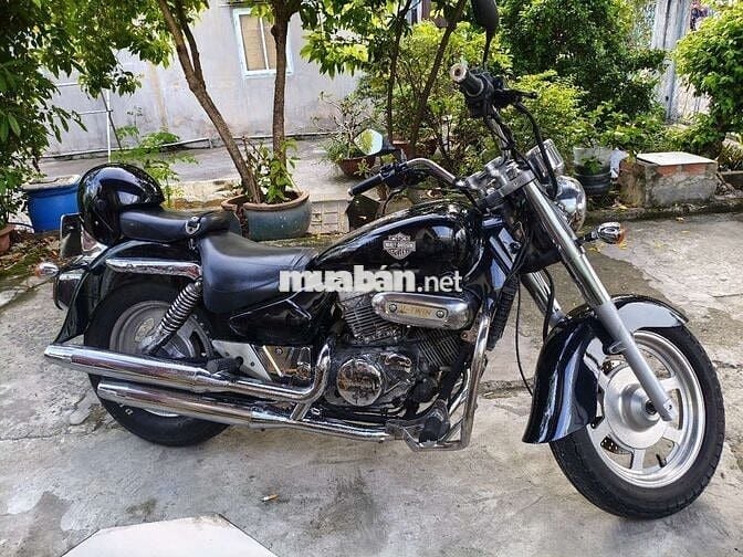 Hyosung 250 2 máy VTwin như Harley, Shadow