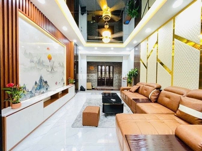 Chủ vào Nam cần bán nhanh nhà mặt phố Thể Giao 42m2 x 6 tầng