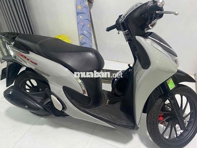 NHÀ DƯ DÙNG BÁN XE SH MODE ĐỜI 2023 XI MĂNG ABS