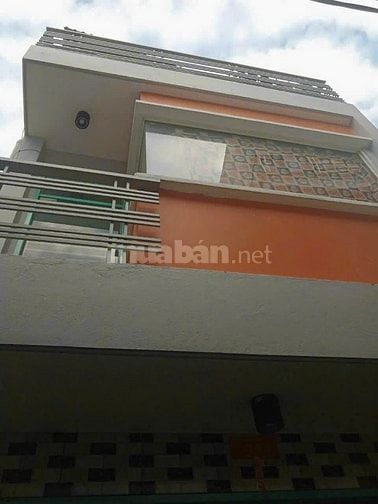 Cần bán hoặc cho thuê nhà hẻm 240 Nguyễn Văn Luông.
