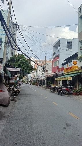 MẶT TIỀN ĐƯỜNG 12M KINH DOANH SẦM UẤT