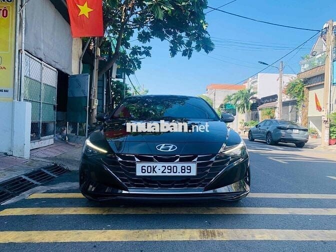 Hyundai Elantra 2022 2.0 AT Cao cấp - 55 km