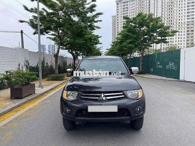 Mitsubishi Triton 2013 GLX 2.5 MT 4x2 - 180000 km