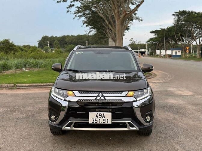 Mitsubishi Outlander 2020 2.0 CVT Premium  9000 km
