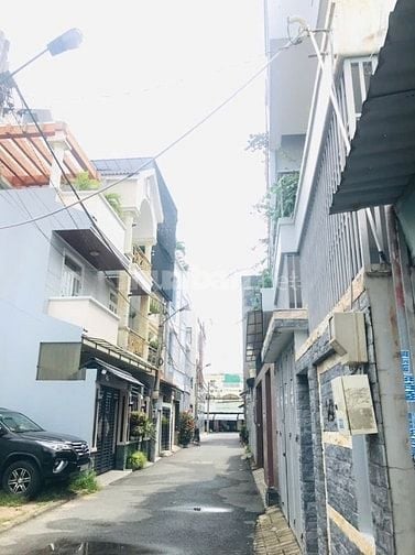 BÁN NHÀ C4 GẦN MẶT TIỀN ĐƯỜNG 9, P. LINH TÂY, THỦ ĐỨC. 110M2, 8.2 TY