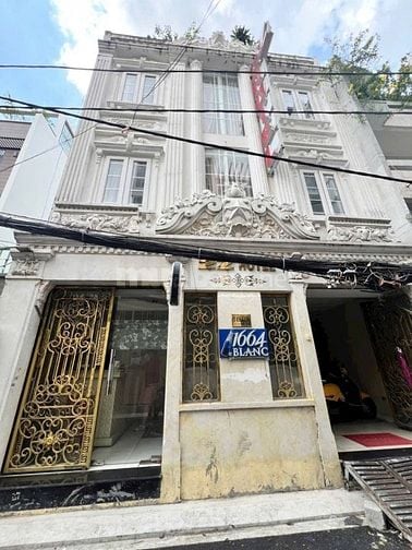 Bán Khách Sạn Đường Lê Thị Riêng - Nguyễn Trãi, Bến Thành, Quận 1, 20P