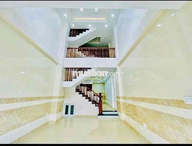 Cho Thuê Nhà Mới Đẹp DT 4*15, 1Trệt 1Lửng 2Lầu 4Pn 4Wc Hẻm Xe Tải