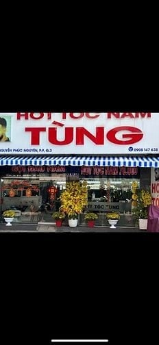 Tiệm hớt tóc Nam (Tùng) tuyển: 1 thợ nữ ăn chia 5/5,  biết cạo mặt...