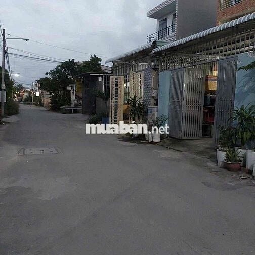 Nhà 100m2 1trệt 1lầu 3pn 2wc sân để xe hơi 8.5triệu