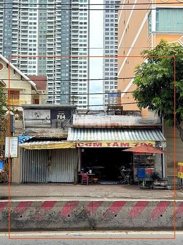 BÁN NHÀ MẶT TIỀN : 704 HUỲNH TẤN PHÁT - P. TÂN PHÚ - Q. 7 HCM