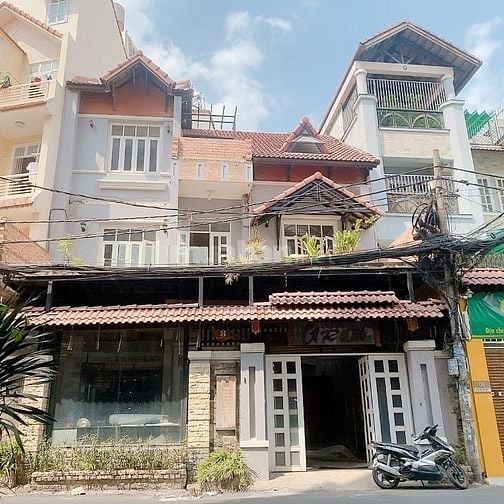 Nhà cho thuê MT 8 Nguyễn Văn Mại, Tân Bình, DTĐ: 12x12, DTSD: 400m2.