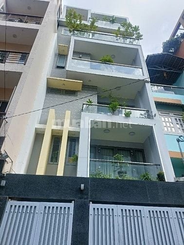 Xuất ngoại bán nhanh nhà ngang 8x14m. hẻm 506 3 tháng 2 quận 10