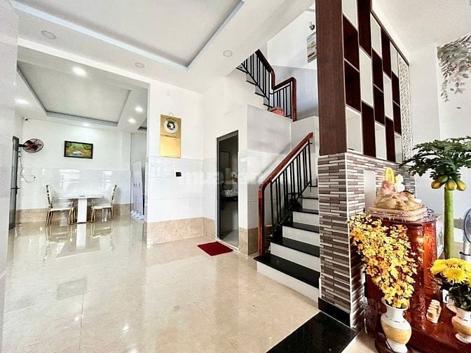 Bán Nhà Căn Góc 2MT sổ Riêng 3 Tầng Đường Đào Sư Tích Gần CC Hưng Phát