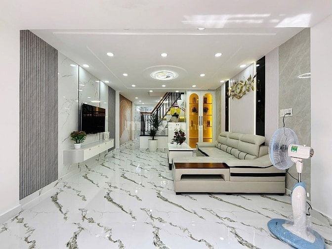 KẸT TIỀN CÔ TÂM SANG GẤP CĂN Đ PHẠM CỰ LƯỢNG, SẴN HỢP ĐỒNG THUÊ 13,5tr