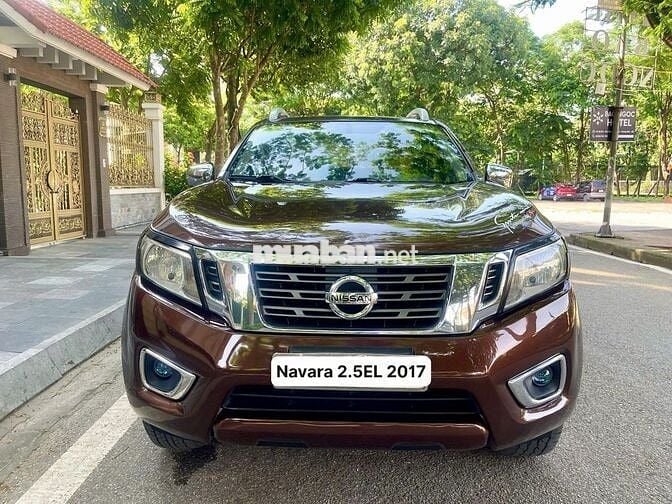 Nissan Navara 4x2 AT EL 2017 Máy dầu AT 1 cầu