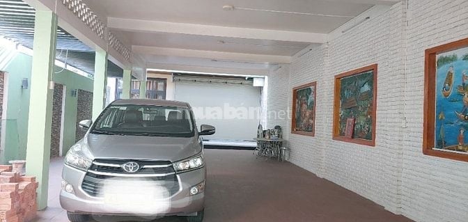 Cho thuê nhà mặt tiền gần chợ tiện kinh doanh