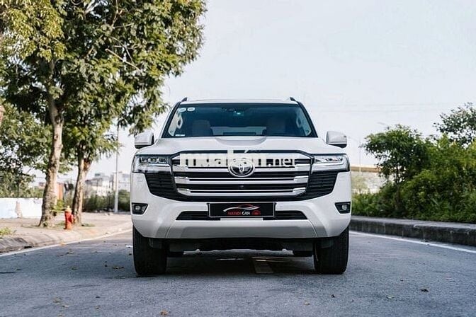 Toyota Land Cruiser 3.5 V6 2023 - 9000 km