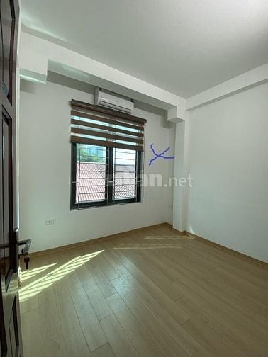 Bán nhà mới, full đồ, ở ngay ô tô phố Đại Mỗ, 33m2, 4T giá 6.88 Tỷ