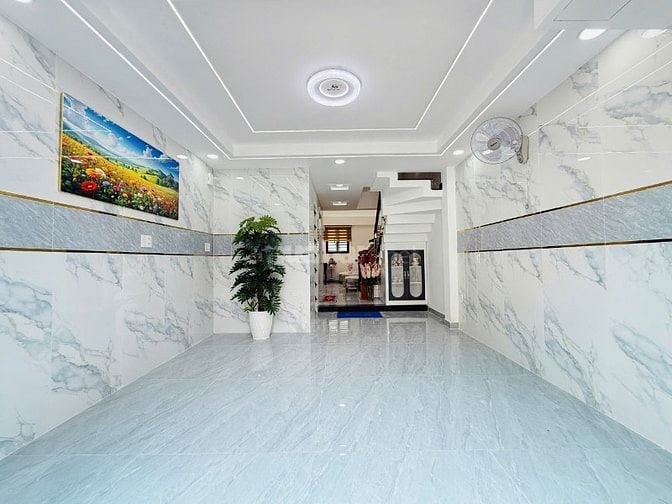 CHÍNH CHỦ 4 CĂN LIỀN KỀ ĐÚC 3 LẦU SÂN THƯỢNG KHU ĐỒNG BỘ CÓ THANG MÁY
