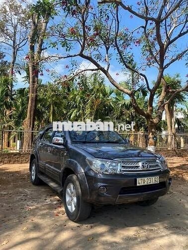 Toyota  fortuner 2009, số sàn, máy dầu,