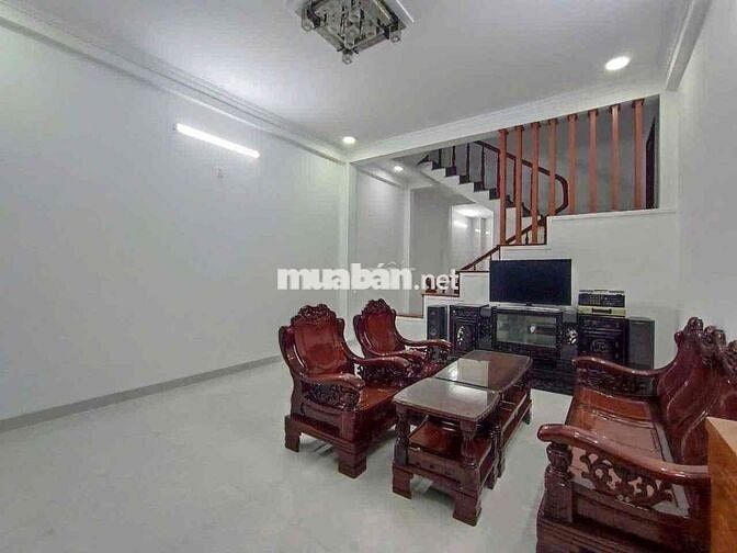 nhà 3 tầng MT LƯƠNG KHÁNH THIỆN