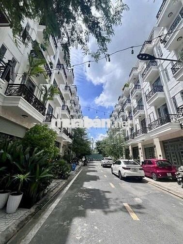 CHDV - 7 phòng - Thang Máy - Thạnh Lộc 44 - 20tr/tháng - 5 tầng