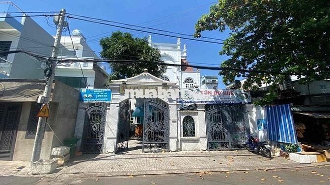 Biệt thự cần bán hoặc cho thuê-***