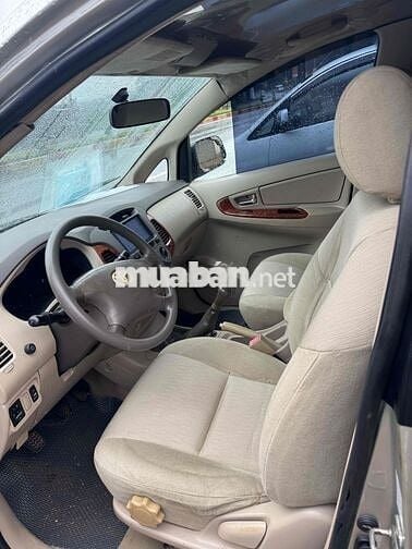 Toyota Innova 2008 V - 123456 km