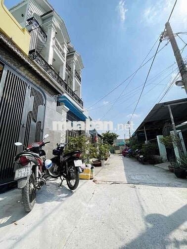 BÁN NHÀ MỚI ĐẸP SỔ 2025 - THẠNH LỘC Q12 - HXT THÔNG - GIÁ CHỈ 3,95 TỶ